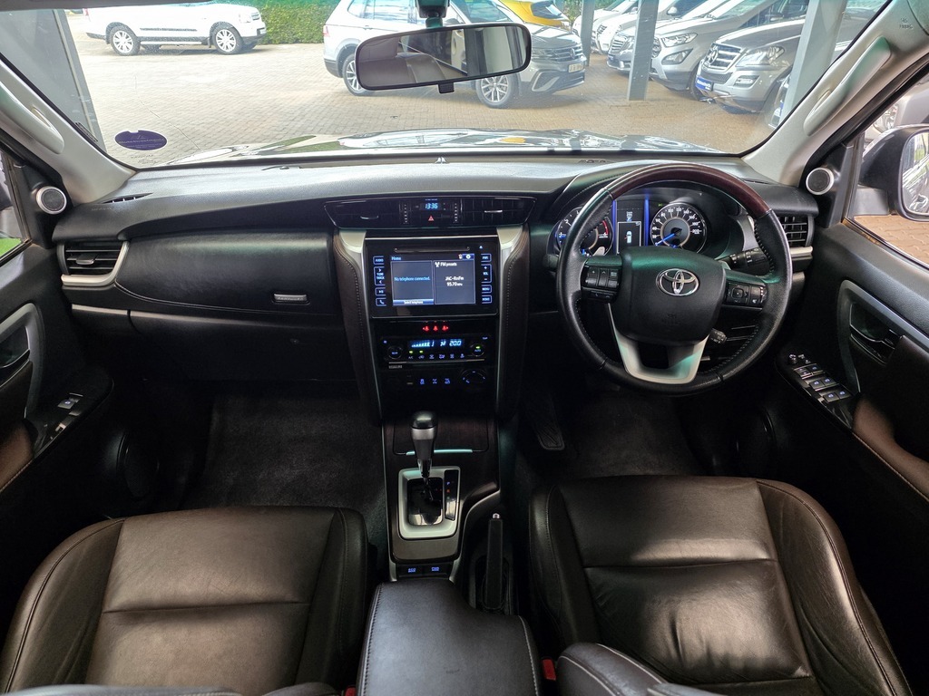 TOYOTA FORTUNER FORTUNER 2.8GD-6 4X4 A/T - 9