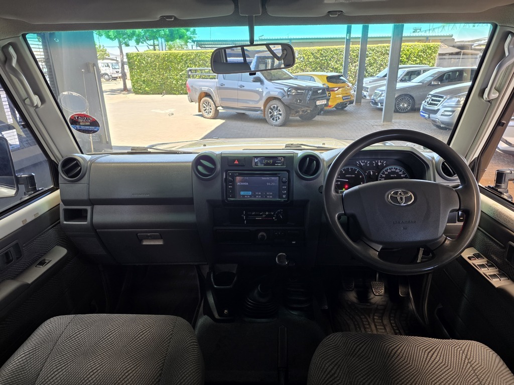 TOYOTA LAND CRUISER PICK UP LAND CRUISER 79 4.5D P/U D/C