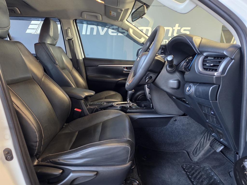 TOYOTA FORTUNER FORTUNER 2.4GD-6 R/B A/T - 11