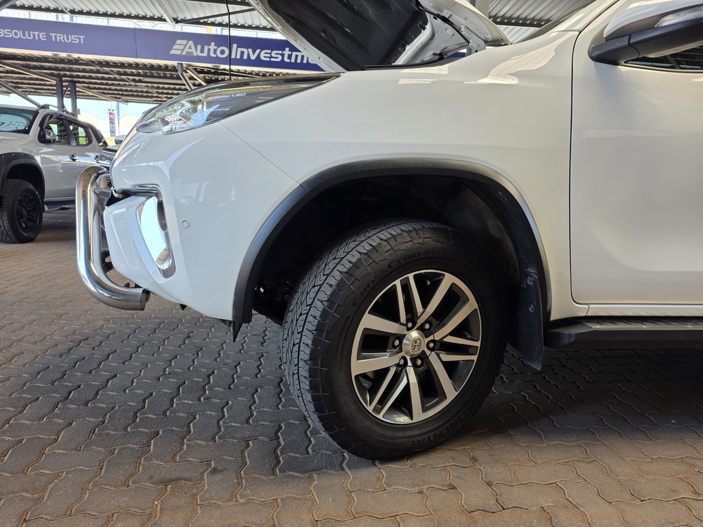 TOYOTA FORTUNER FORTUNER 2.8GD-6 4X4 A/T - 17