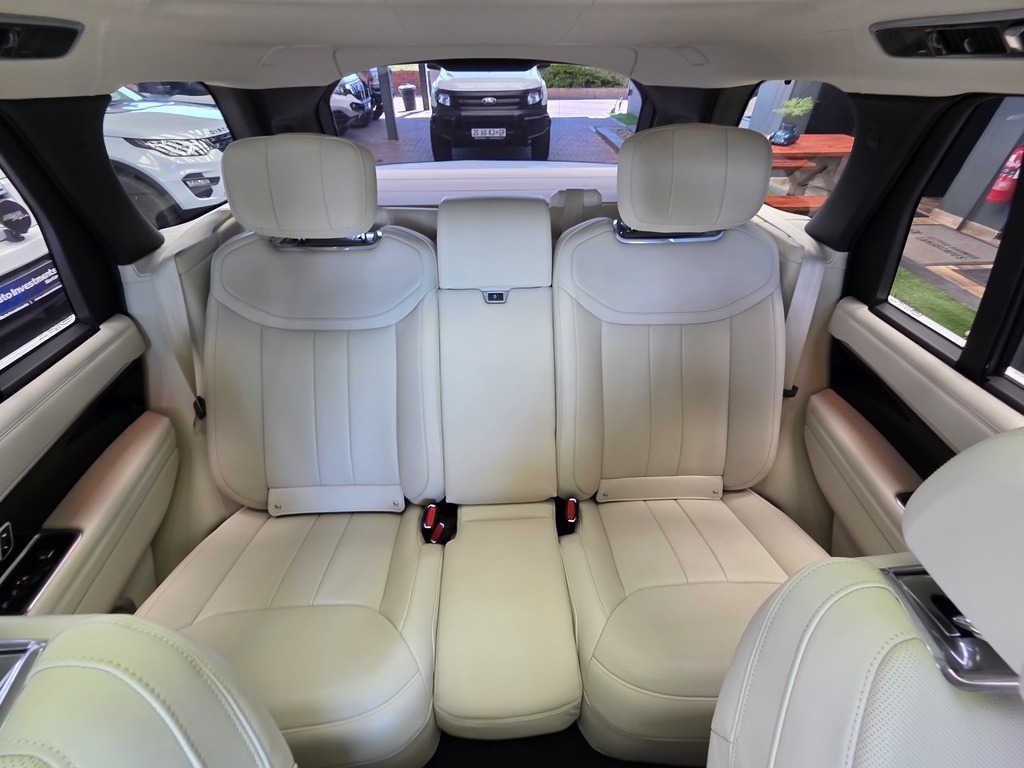 LAND ROVER RANGE ROVER RANGE ROVER 3.0 PHEV LWB AUTOBIO (P460e) - 9