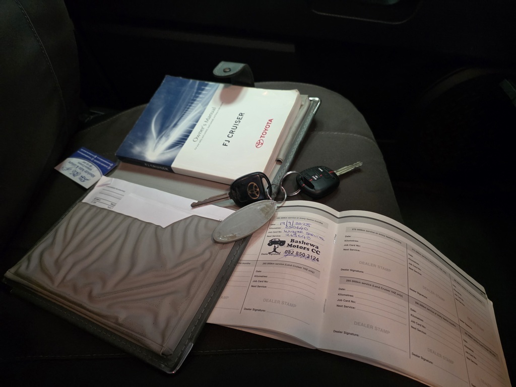 TOYOTA LAND CRUISER 70 L/CRUISER FJ 4.0 V6 SPORT CRUISER - 12