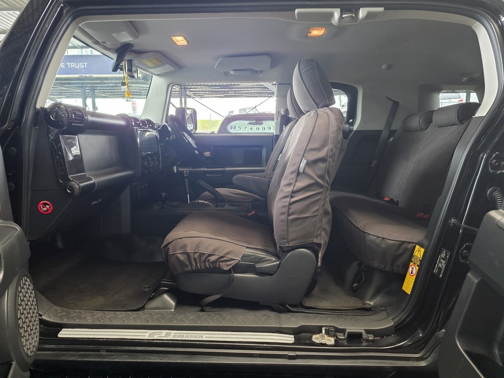 TOYOTA LAND CRUISER 70 L/CRUISER FJ 4.0 V6 SPORT CRUISER - 9