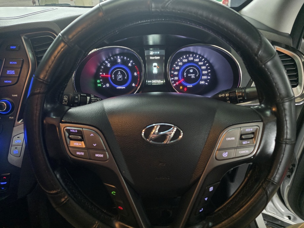 HYUNDAI SANTE-FE SANTA-FE R2.2 AWD EXEC 7S A/T