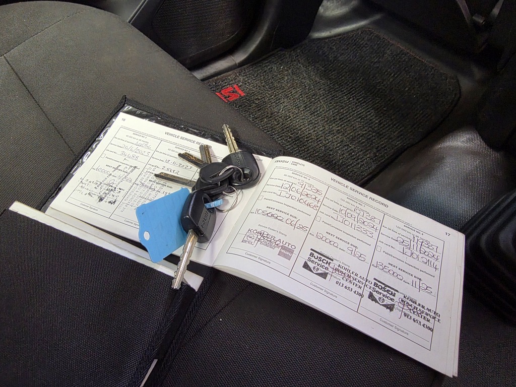 ISUZU D-MAX D-MAX 250 HO FLEETSIDE SAFETY S/C P/U - 10