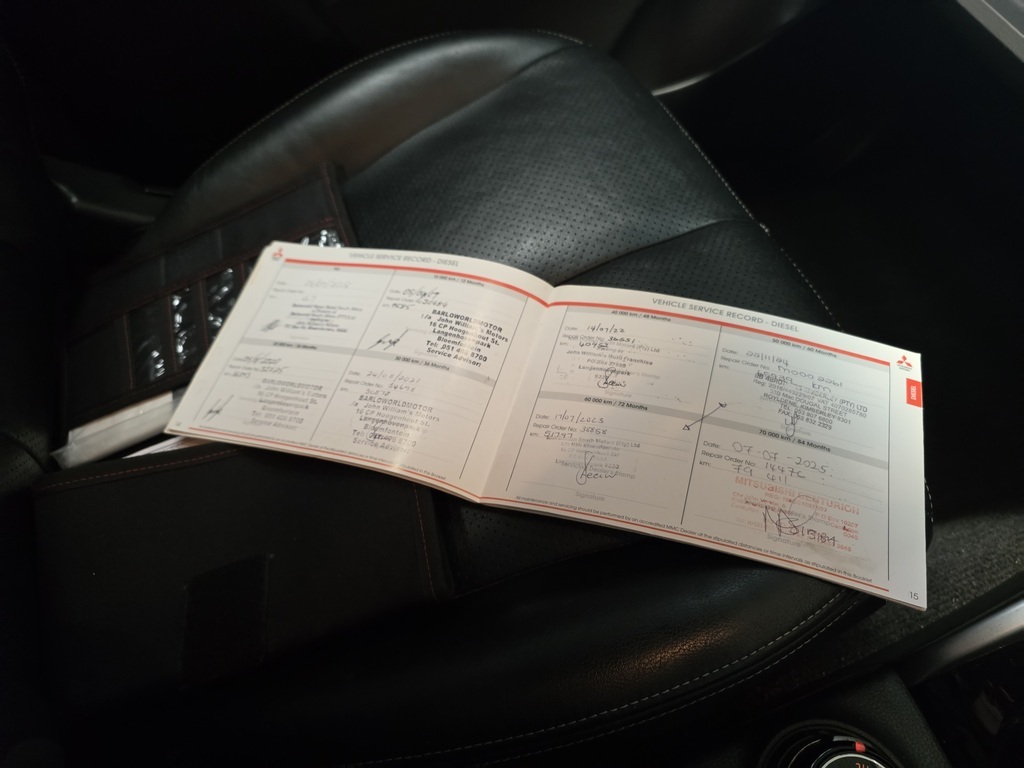 MITSUBISHI TRITON TRITON 2.4 Di-DC 4X4 A/T P/U D/C