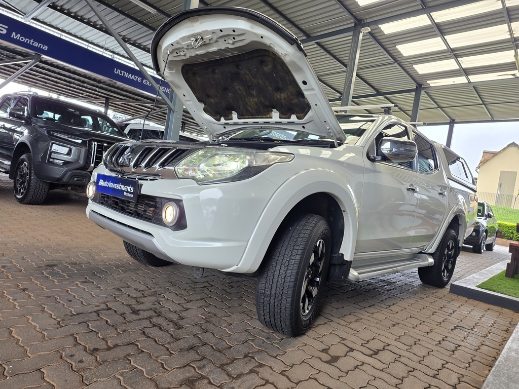 MITSUBISHI TRITON TRITON 2.4 Di-DC 4X4 A/T P/U D/C