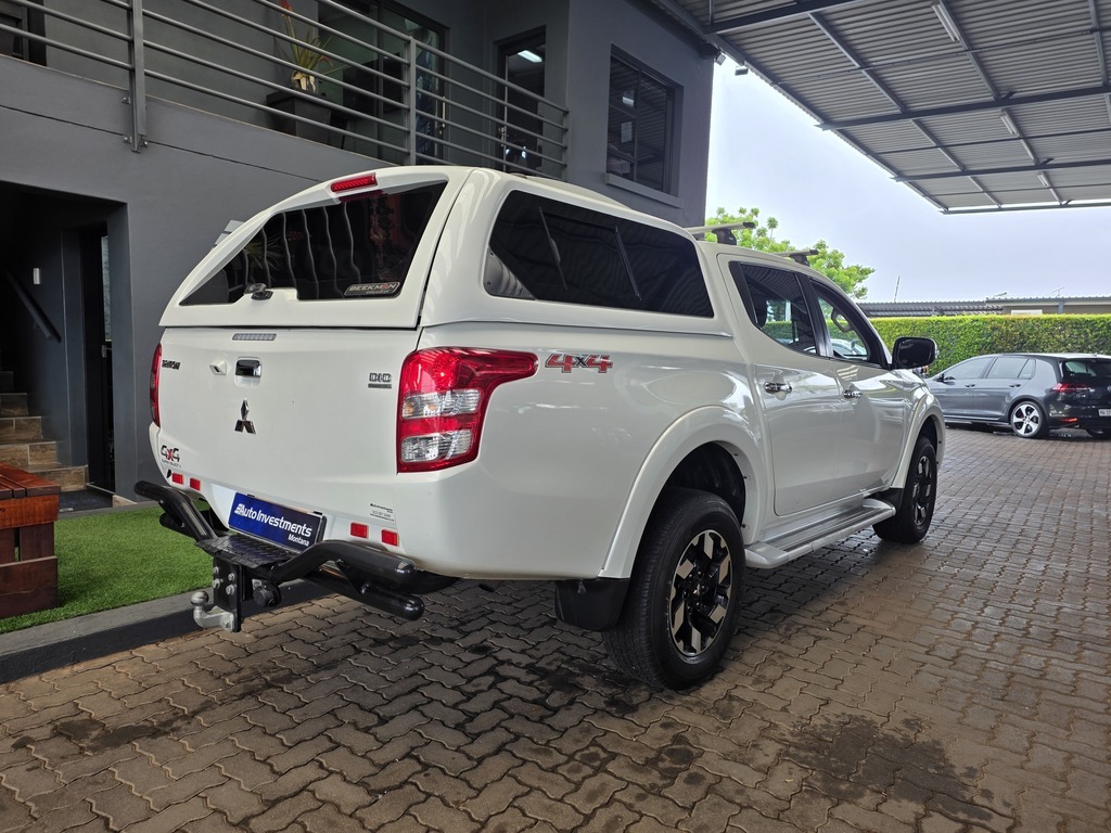 MITSUBISHI TRITON TRITON 2.4 Di-DC 4X4 A/T P/U D/C