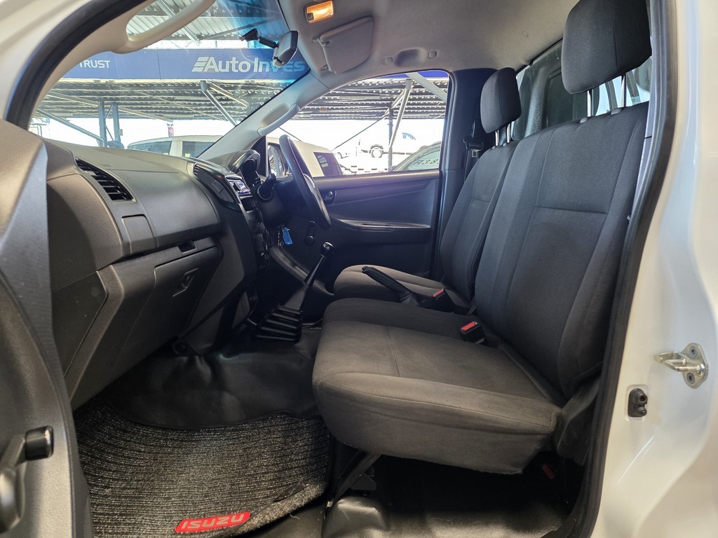 ISUZU D-MAX D-MAX 250C FLEETSIDE S/C P/U - 7