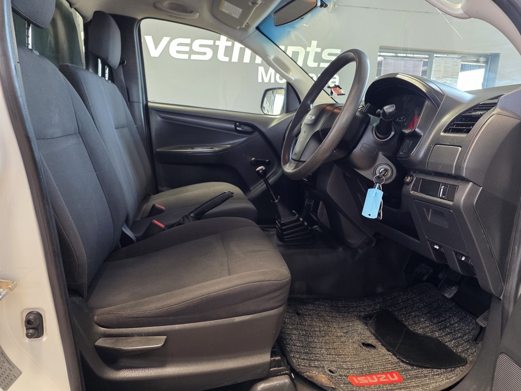 ISUZU D-MAX D-MAX 250C FLEETSIDE S/C P/U - 9