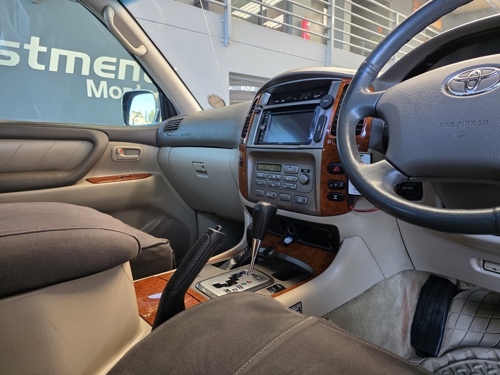 TOYOTA LAND CRUISER 100 LAND CRUISER 100 VX TD A/T - 13