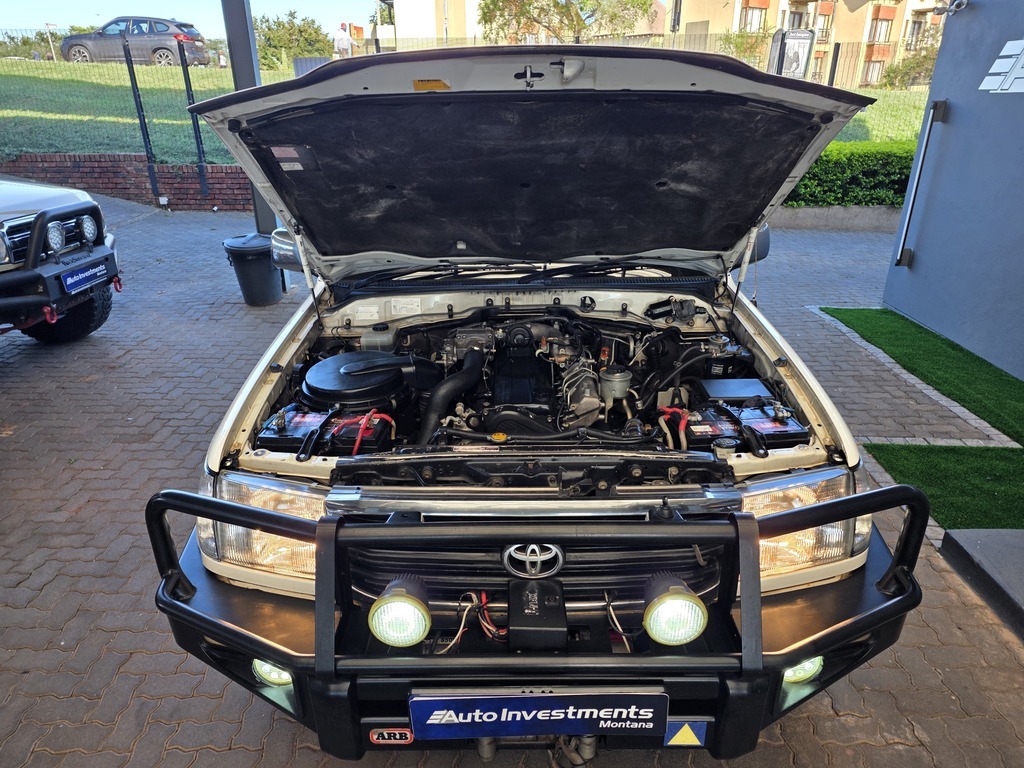 TOYOTA LAND CRUISER 100 LAND CRUISER 100 VX TD A/T - 16