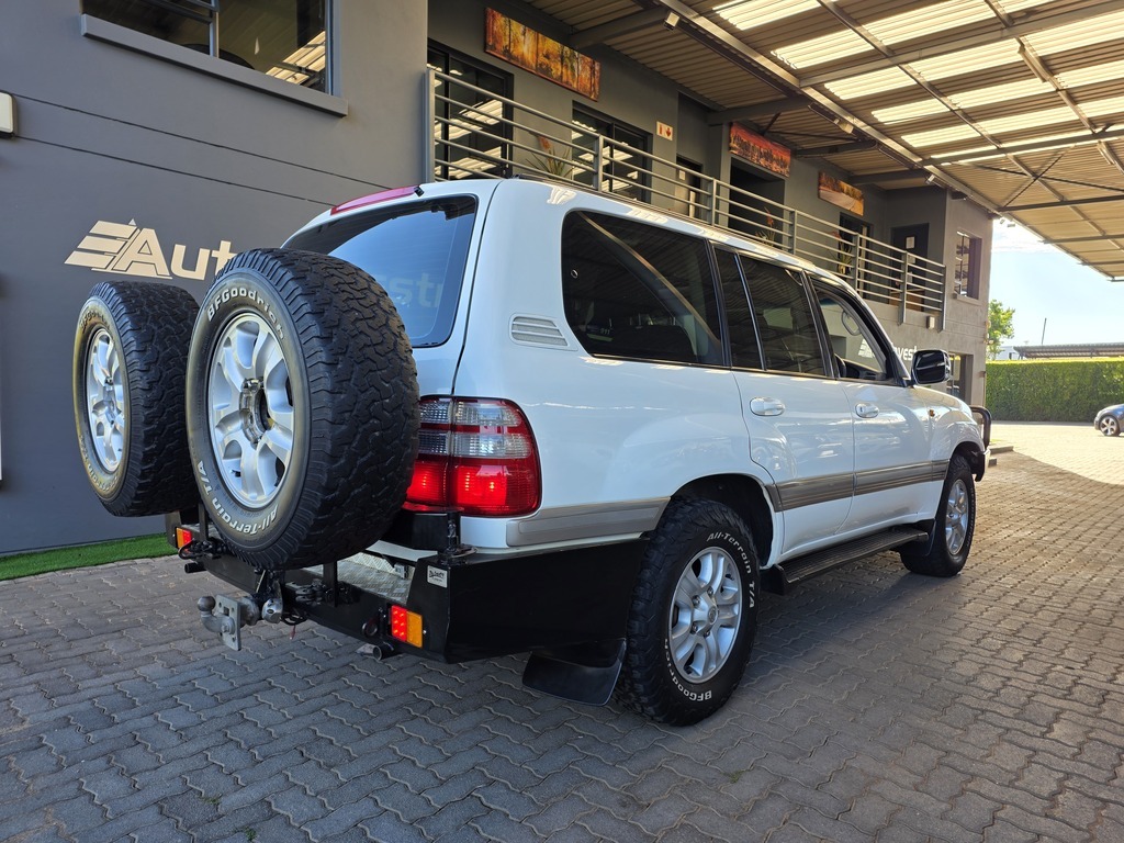 TOYOTA LAND CRUISER 100 LAND CRUISER 100 VX TD A/T - 5