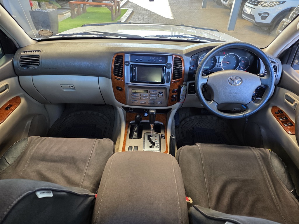 TOYOTA LAND CRUISER 100 LAND CRUISER 100 VX TD A/T - 9