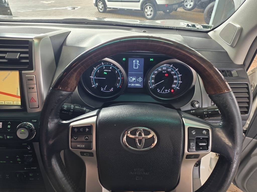 TOYOTA PRADO PRADO VX 4.0 V6 A/T - 13