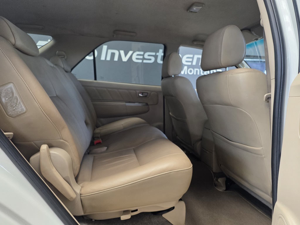 TOYOTA FORTUNER FORTUNER 4.0 V6 A/T 4X4 - 8