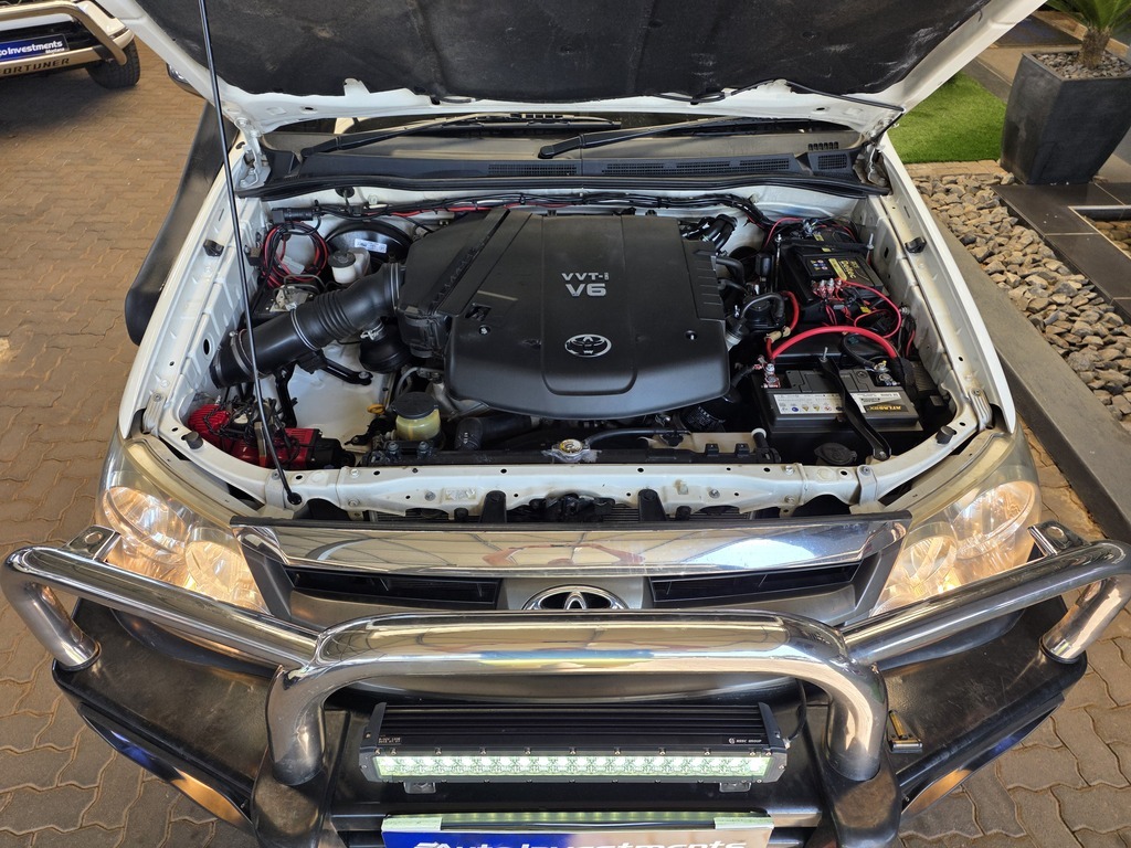 TOYOTA FORTUNER FORTUNER 4.0 V6 A/T 4X4 - 18