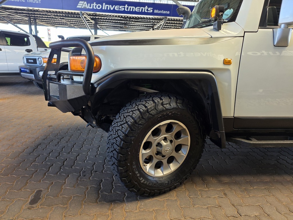 TOYOTA FJ CRUISER L/CRUISER FJ 4.0 V6 CRUISER - 15