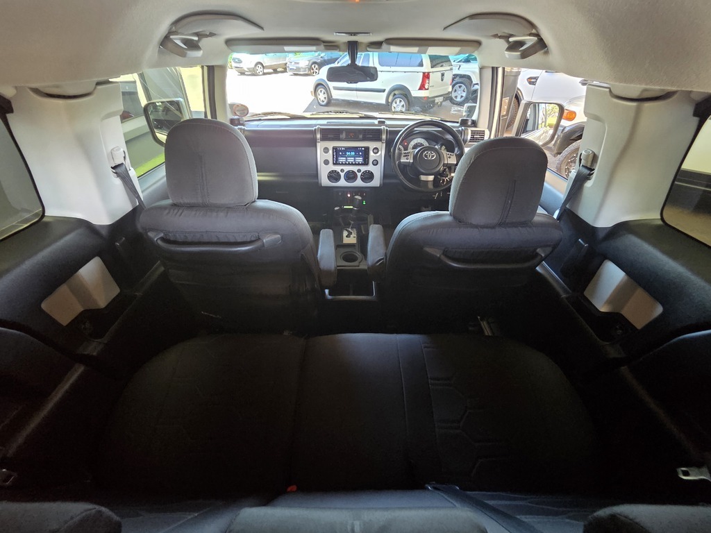 TOYOTA FJ CRUISER L/CRUISER FJ 4.0 V6 CRUISER - 7