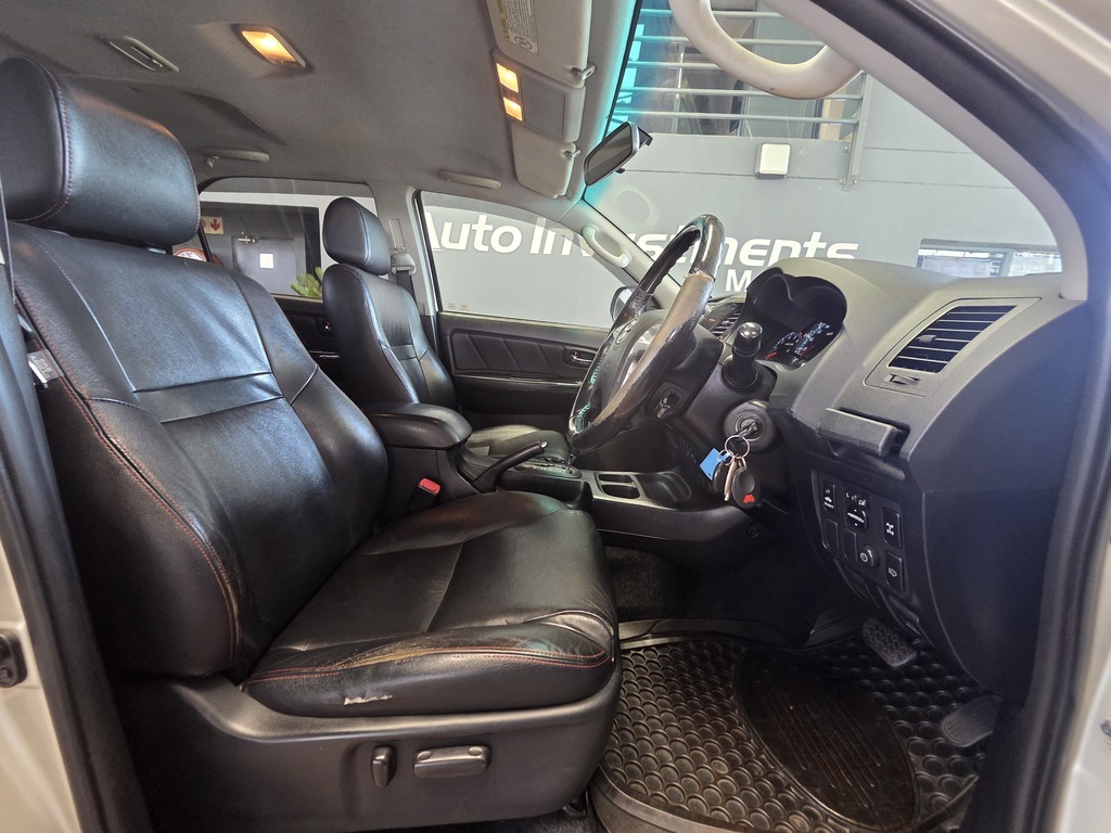 TOYOTA FORTUNER FORTUNER 3.0D-4D R/B A/T - 12