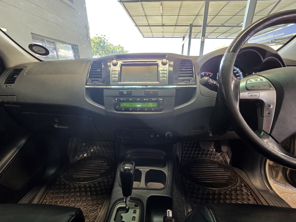 TOYOTA FORTUNER FORTUNER 3.0D-4D R/B A/T - 15