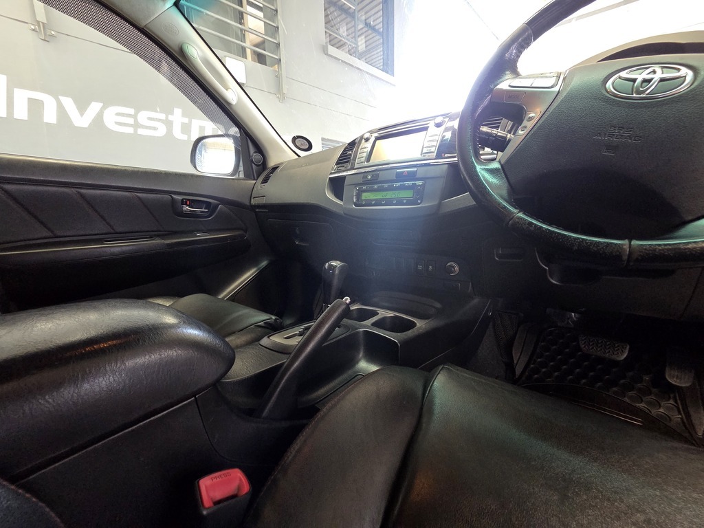 TOYOTA FORTUNER FORTUNER 3.0D-4D R/B A/T - 16