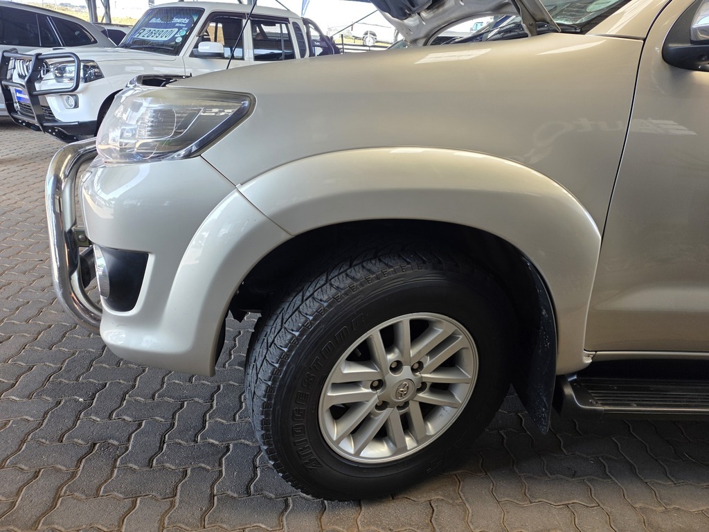 TOYOTA FORTUNER FORTUNER 3.0D-4D R/B A/T - 17