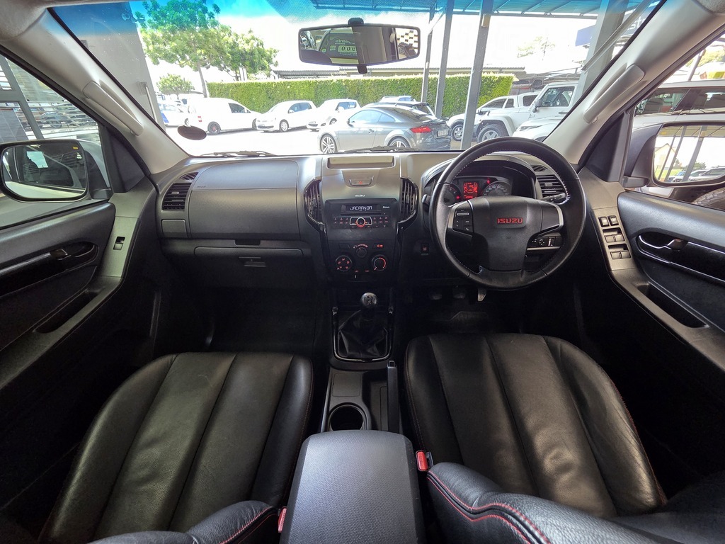 ISUZU KB KB 250 D-TEQ HO X-RIDER P/U D/C - 9