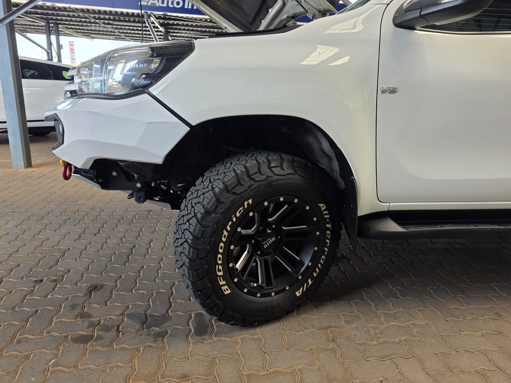 TOYOTA HILUX HILUX 4.0 V6 RAIDER 4X4 A/T P/U D/C - 17