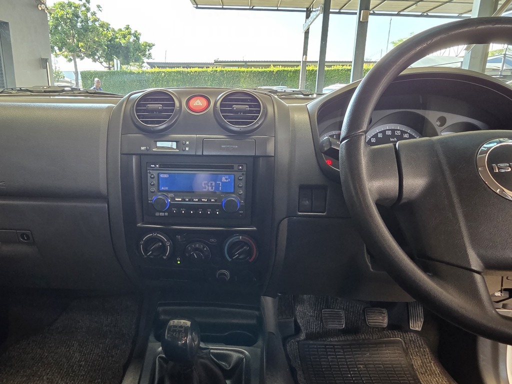 ISUZU KB KB250D-TEQ LE E/CAB P/U S/C - 13