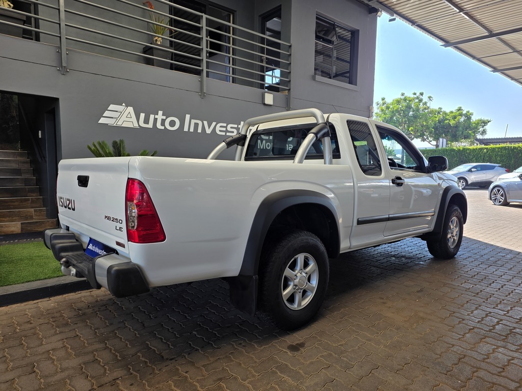 ISUZU KB KB250D-TEQ LE E/CAB P/U S/C - 5