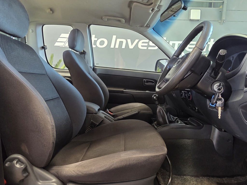 ISUZU KB KB250D-TEQ LE E/CAB P/U S/C - 9