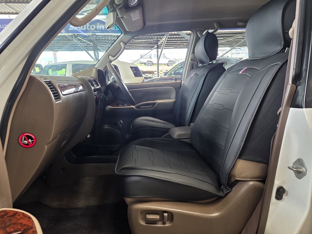 TOYOTA PRADO PRADO VX V6 A/T 8 seat - 11
