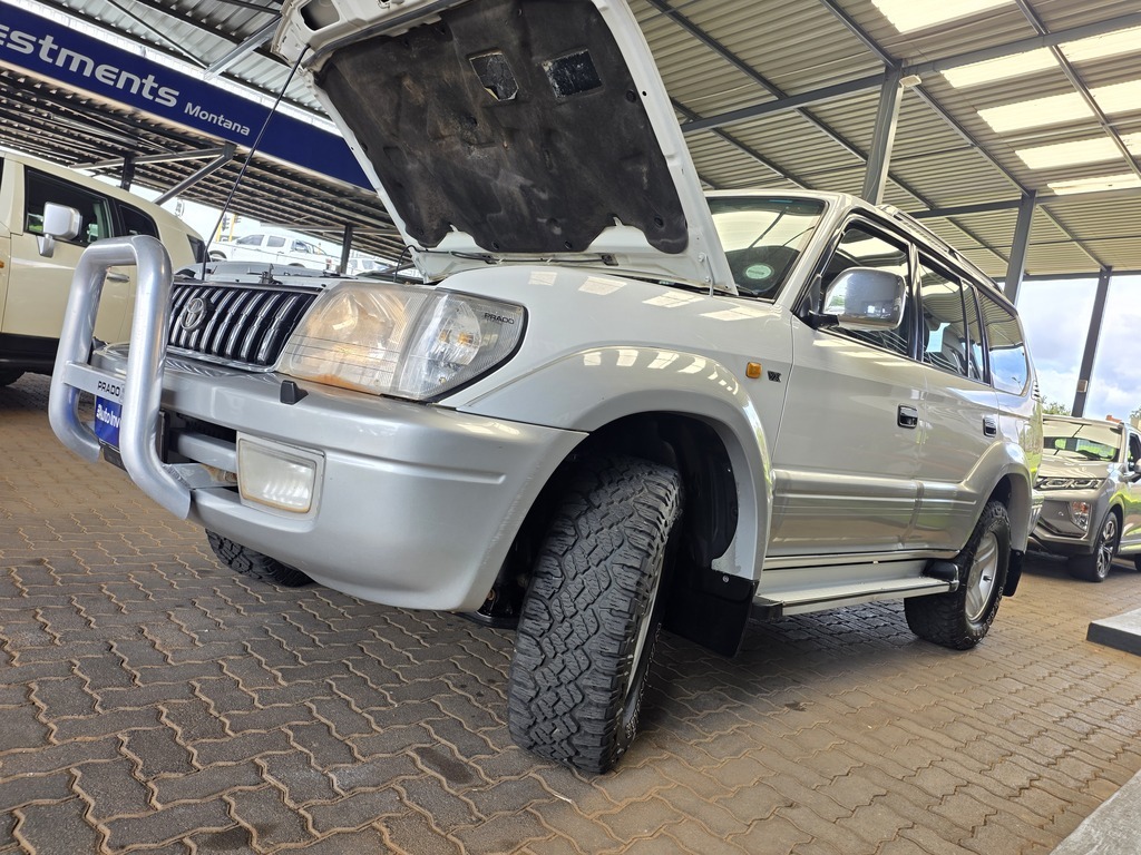 TOYOTA PRADO PRADO VX V6 A/T 8 seat - 17