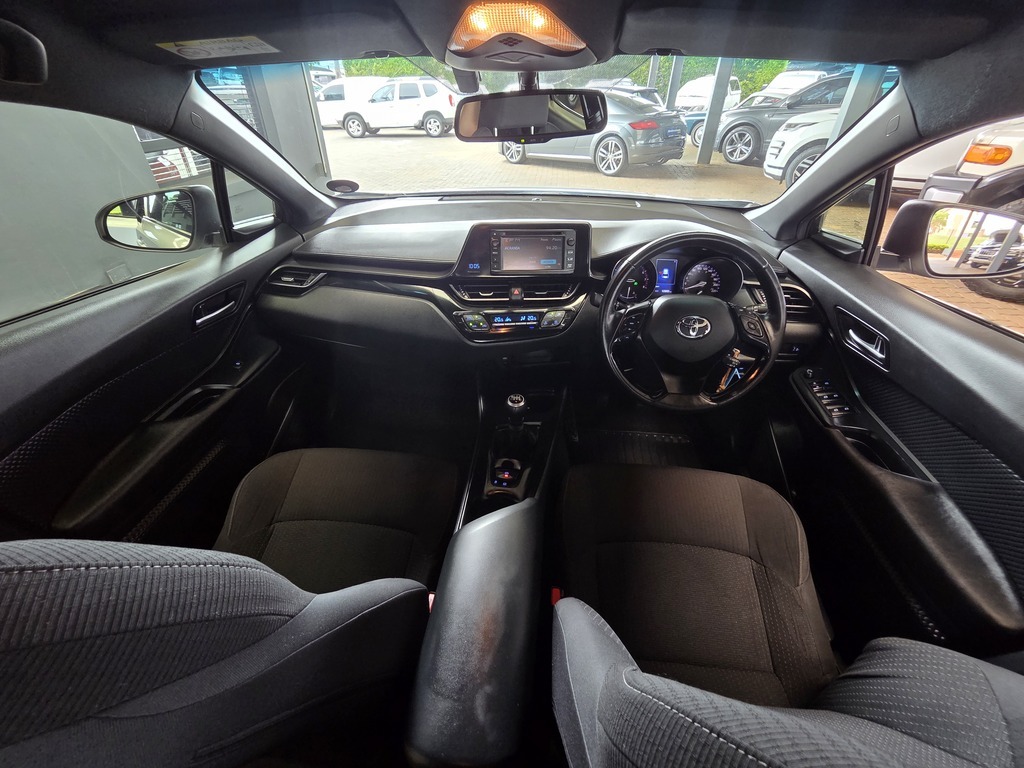 TOYOTA C-HR C-HR 1.2T PLUS - 10