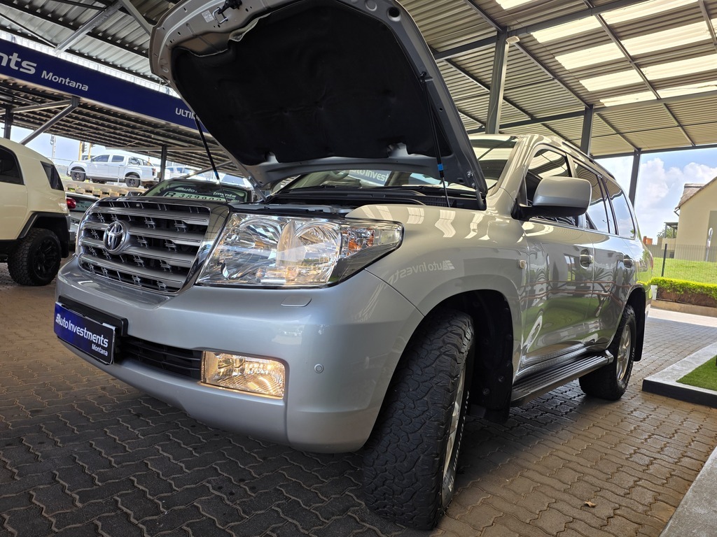 TOYOTA LAND CRUISER 200 LAND CRUISER 200 V8 VX A/T