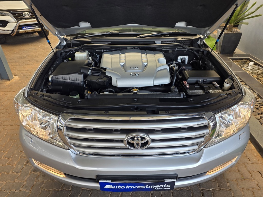 TOYOTA LAND CRUISER 200 LAND CRUISER 200 V8 VX A/T