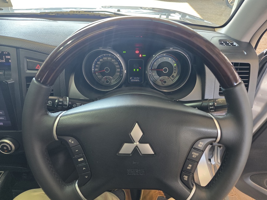 MITSUBISHI PAJERO PAJERO 3.2 Di-Dc GLS A/T