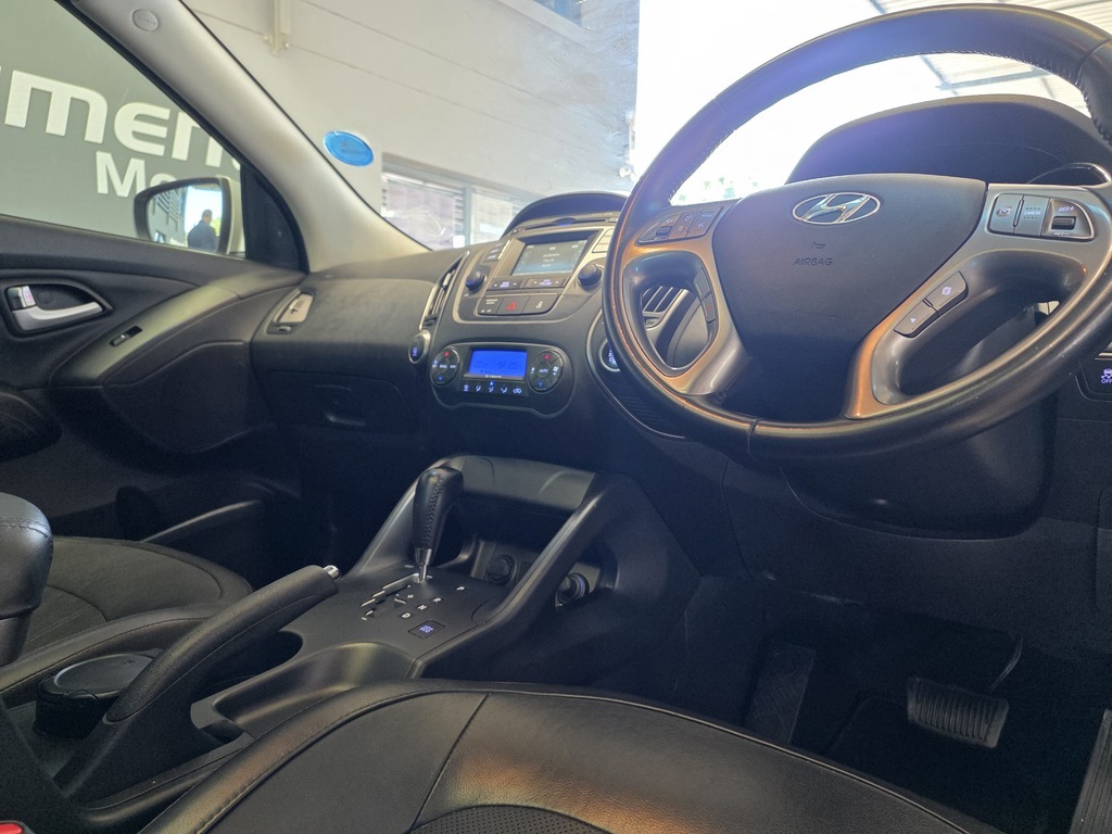 HYUNDAI IX35 iX35 2.0 CRDi ELITE AWD A/T - 16