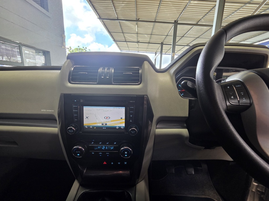 MAHINDRA SCORPIO SCORPIO 2.2 M HAWK 4X4 8 SEAT (S10)