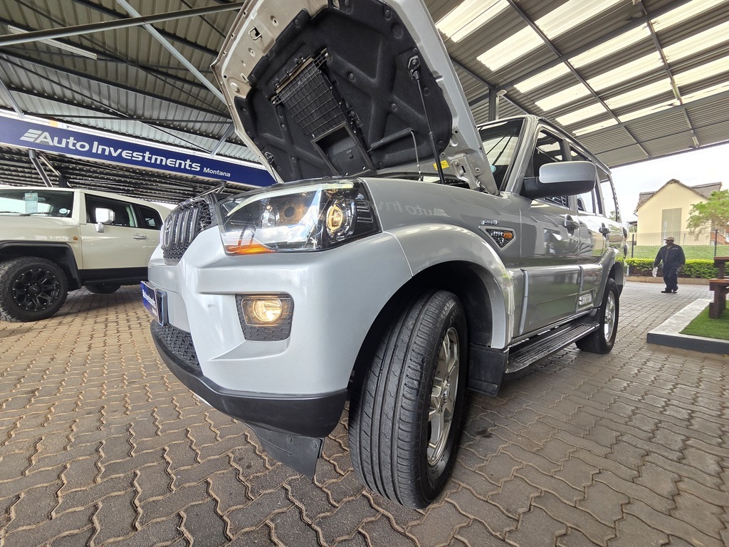 MAHINDRA SCORPIO SCORPIO 2.2 M HAWK 4X4 8 SEAT (S10)