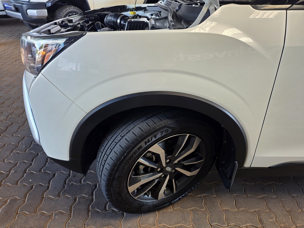 MAHINDRA XUV300 XUV300 1.5D (W8) - 17