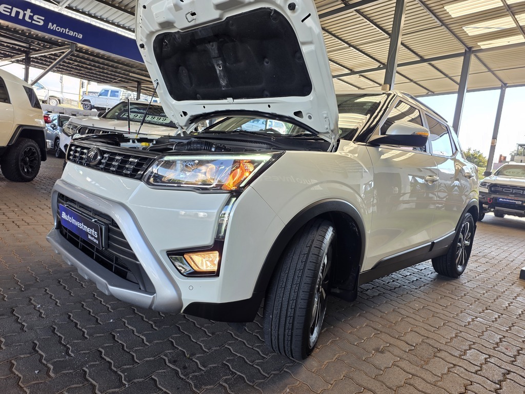 MAHINDRA XUV300 XUV300 1.5D (W8) - 18