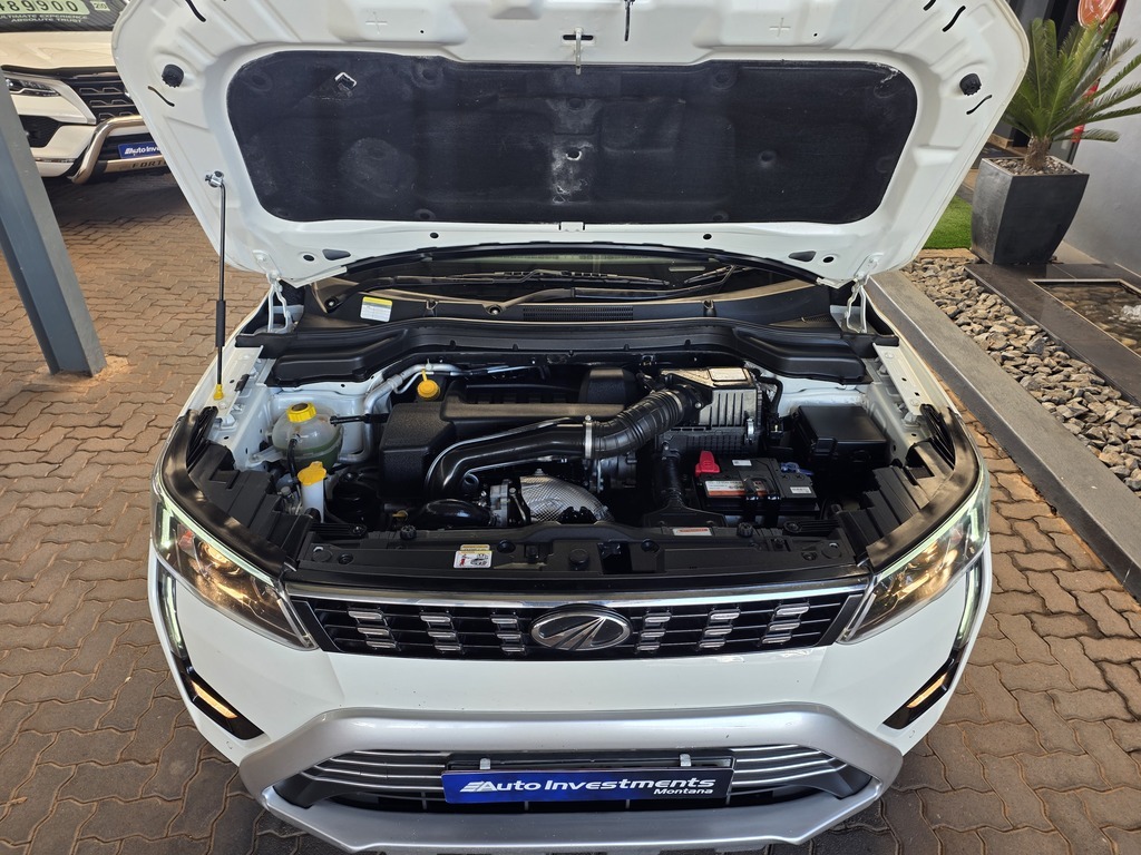 MAHINDRA XUV300 XUV300 1.5D (W8) - 19
