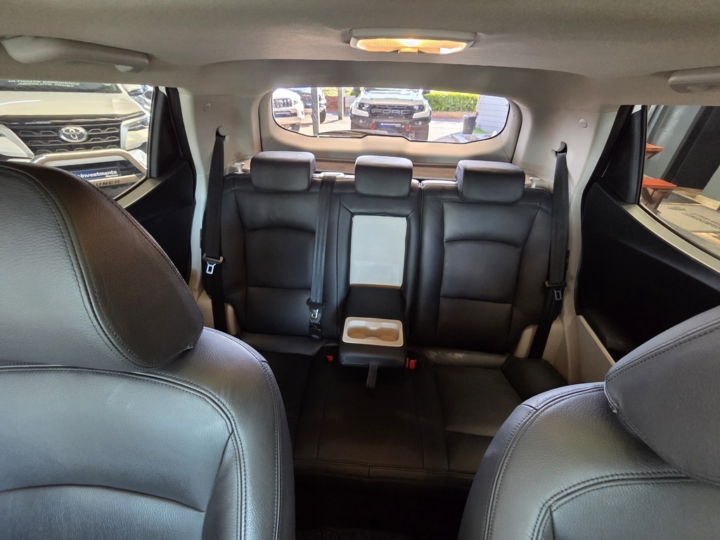 MAHINDRA XUV300 XUV300 1.5D (W8) - 9