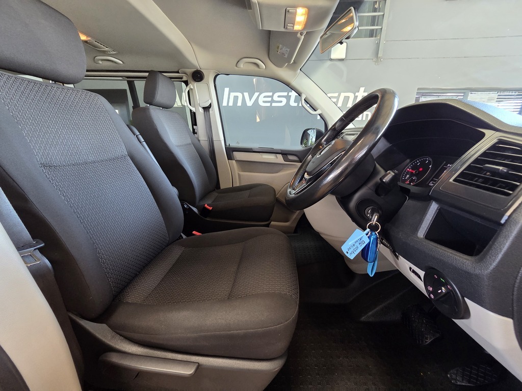VOLKSWAGEN T6 T6 KOMBI 2.0 TDi DSG 103kw (TRENDLINE)
