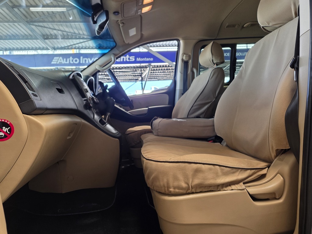 HYUNDAI H-1 H-1 2.5 CRDI (VGT) WAGON A/T - 11