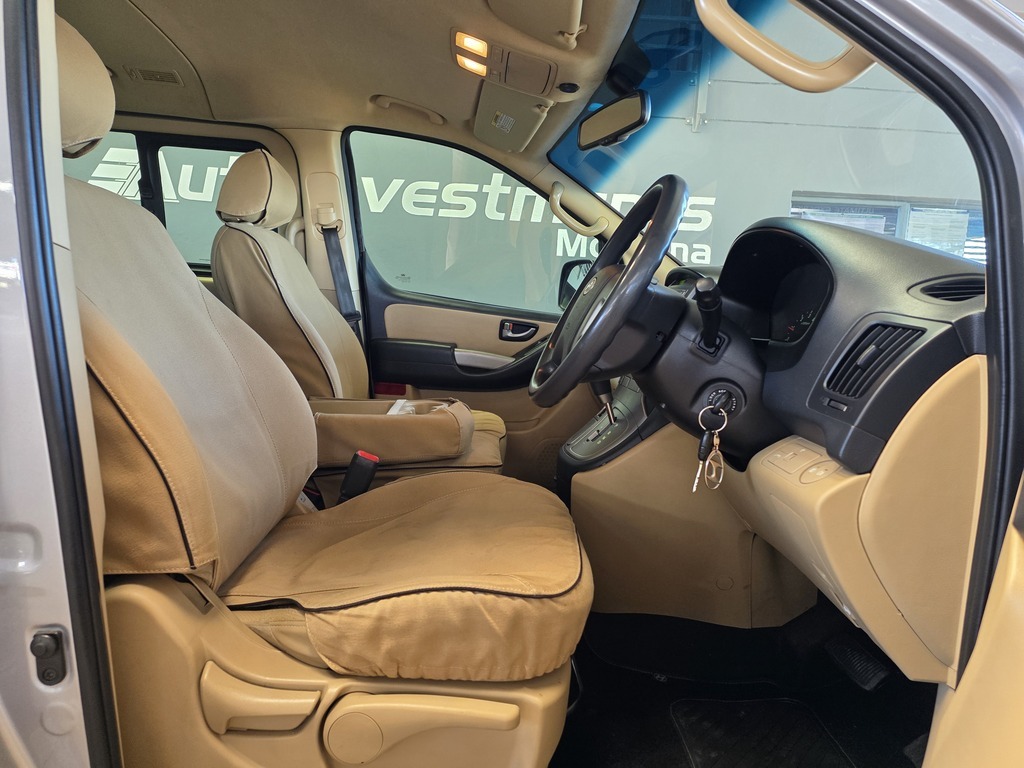 HYUNDAI H-1 H-1 2.5 CRDI (VGT) WAGON A/T - 12