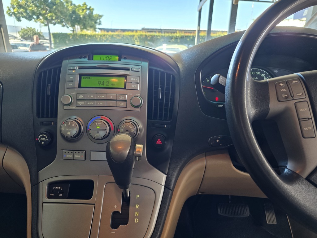 HYUNDAI H-1 H-1 2.5 CRDI (VGT) WAGON A/T - 15