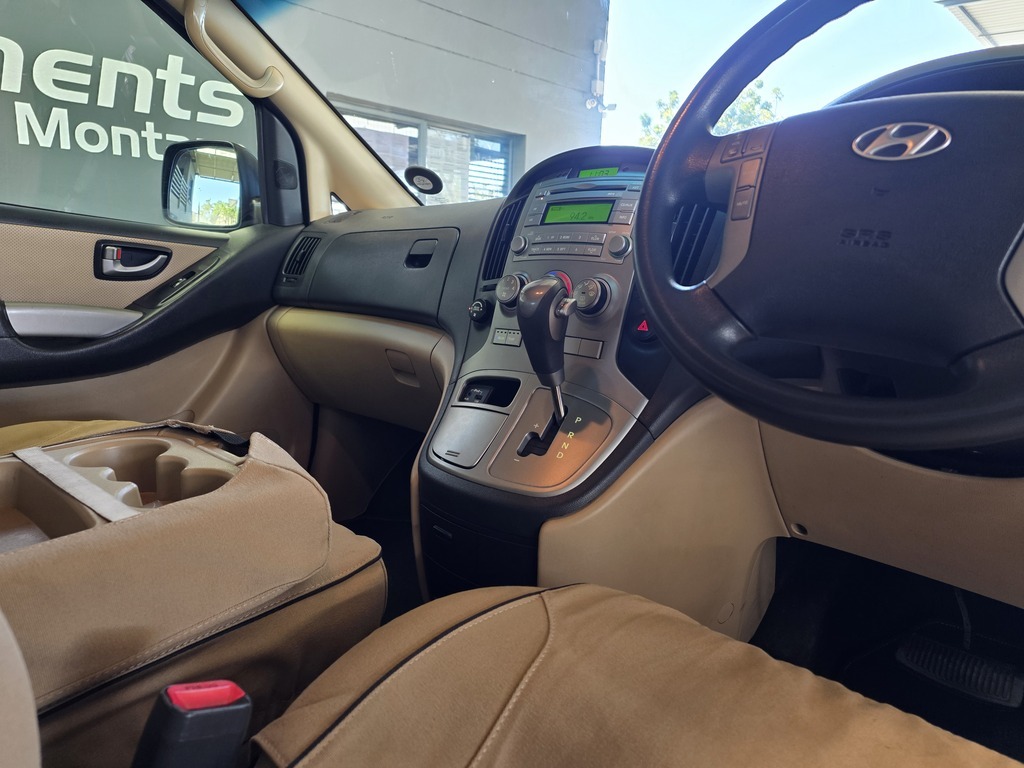 HYUNDAI H-1 H-1 2.5 CRDI (VGT) WAGON A/T - 16